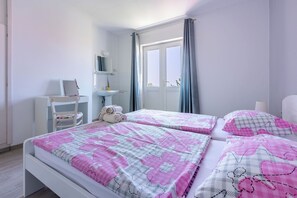 House | 2 bedrooms, free WiFi - House Milenka (Rab)