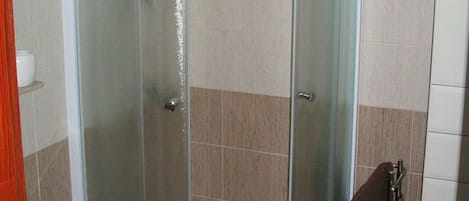 Appartement (A1) | Salle de bain | Douche