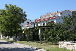 Kiến trúc tòa nhà