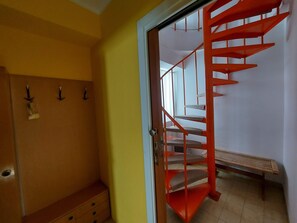 Apartment (A4) | Staircase - Apartments Fam Tomasic (Baska)
