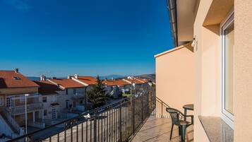 Apartment (A2) | Balcony