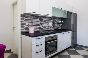 Apartment (A4) | Private kitchen