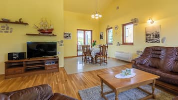 House | Living room
