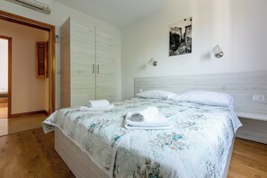 Maison | 3 chambres, fer et planche à repasser, accès au Wi-Fi (inclus)
