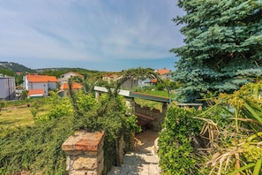 Courtyard - House Marija (Lopar)