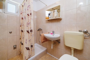 Apartment (A1) | Badezimmer