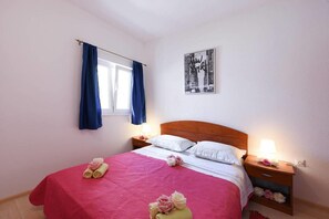 Soundproofing, free WiFi - Apartments Sea Star Ivana (Marina)