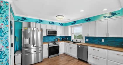 OCEAN FRONT, with hot-tub, featuring TWO primary suites with sliders to deck!