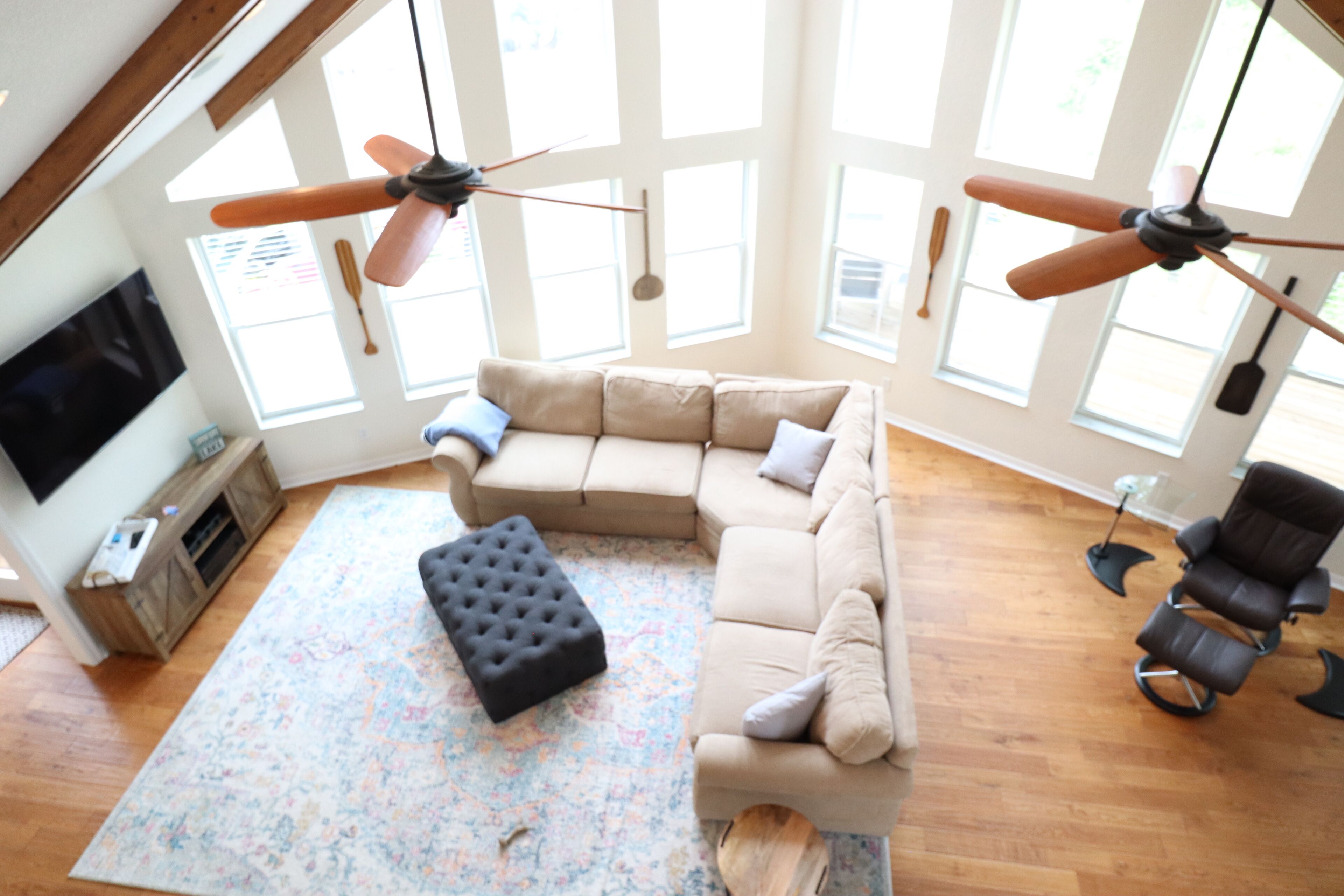 Off the Grid & on the Lake at Salt Springs 3BD/3BA