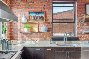 Photo non classée, 4 sur 36, bouton