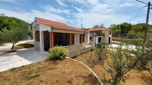 Villa (Five Bedroom Villa with Pool) | Außenbereich