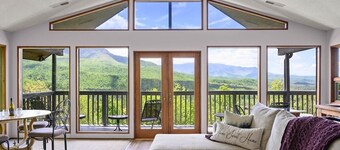 Pickle Ball! Shuffleboard! Arcade! Hot Tub! Retro Nintendo! Views!