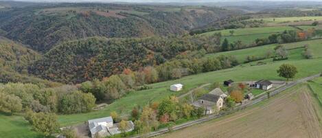 منظر من الجو على ارتفاع عالٍ