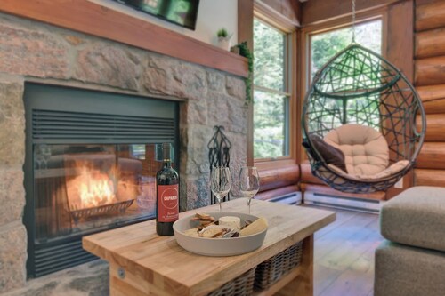 Family Lake Access Chalet w/ Spa