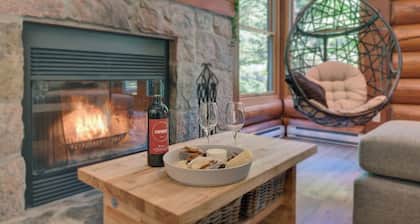 Family Lake Access Chalet w/ Spa