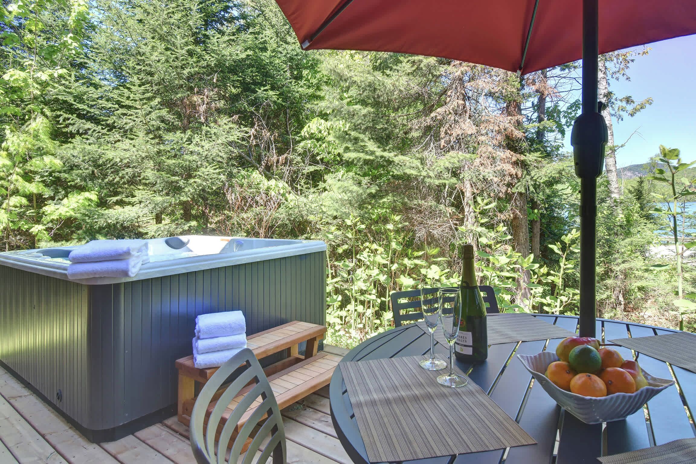 Bain à remous extérieur