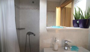 Bathroom - Stylish (Thessaloniki)