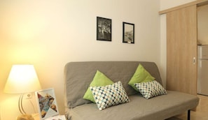 Deluxe Apartment | Living area