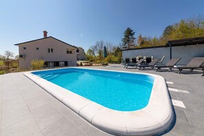 Villa | Pool