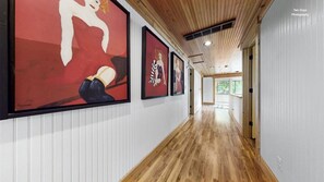 Interior - The Douglas Boathouse! Amazing location/ Sleeps 20 in comfort/ all ages friendly (Douglas)