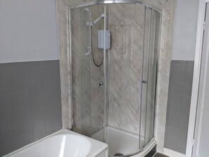 公寓 | 浴室 | 吹風機、毛巾