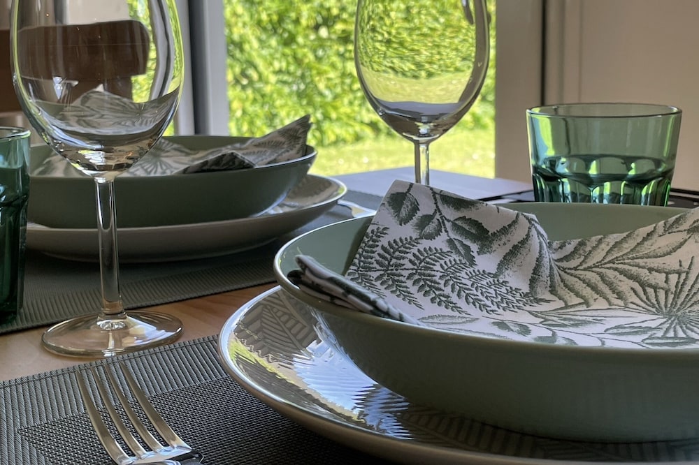 Le Grain de Celte : Plain-pied Lumineux Avec Terrasse et Jardin