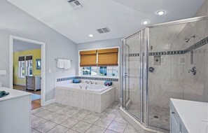 House (Sandy Seas Villa) | Bathroom