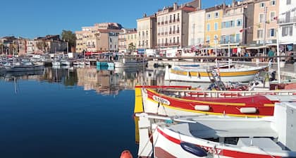 Villa au Calme Avec Piscine et Jardin