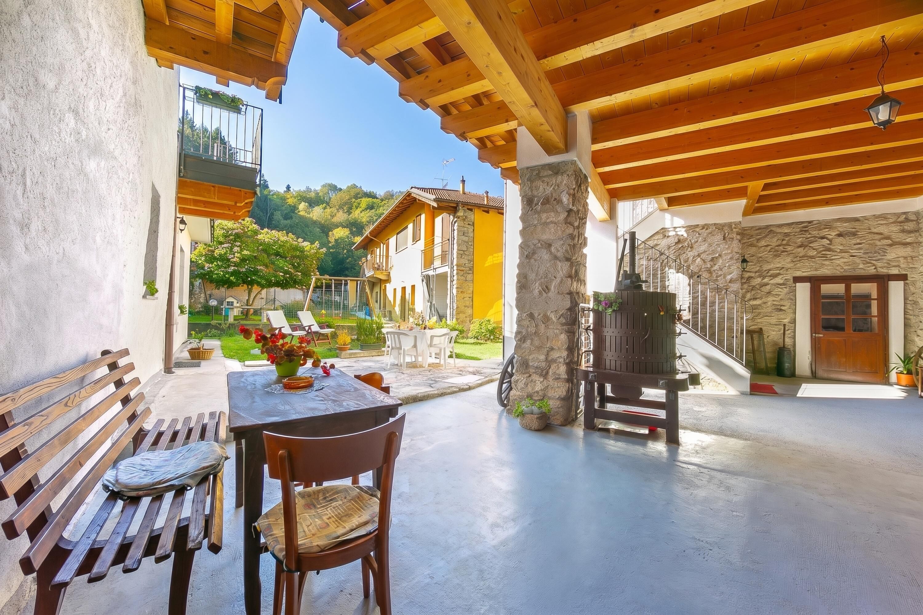 Family House, Multiple Bedrooms, Mountainside (Casa Baroni few min from Orta Lake) | Outdoor dining