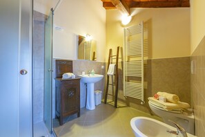 Family House, Multiple Bedrooms, Mountainside (Casa Baroni few min from Orta Lake) | Bathroom | Shower, hair dryer, bidet, towels