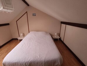 3 Schlafzimmer, Bügeleisen/Bügelbrett, Reisekinderbett, kostenloses WLAN
