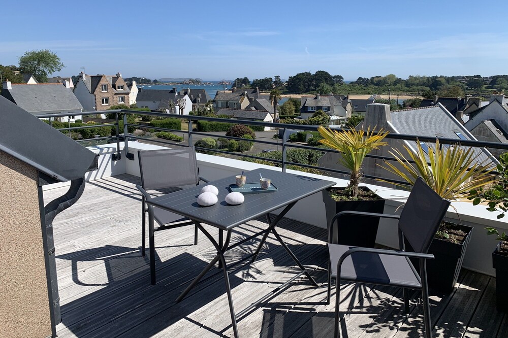 Appartement 2 Chambres Avec Terrasse et Balcon vue mer Trégastel