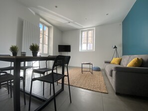 Dining - Maison Saint Louis (Poitiers)