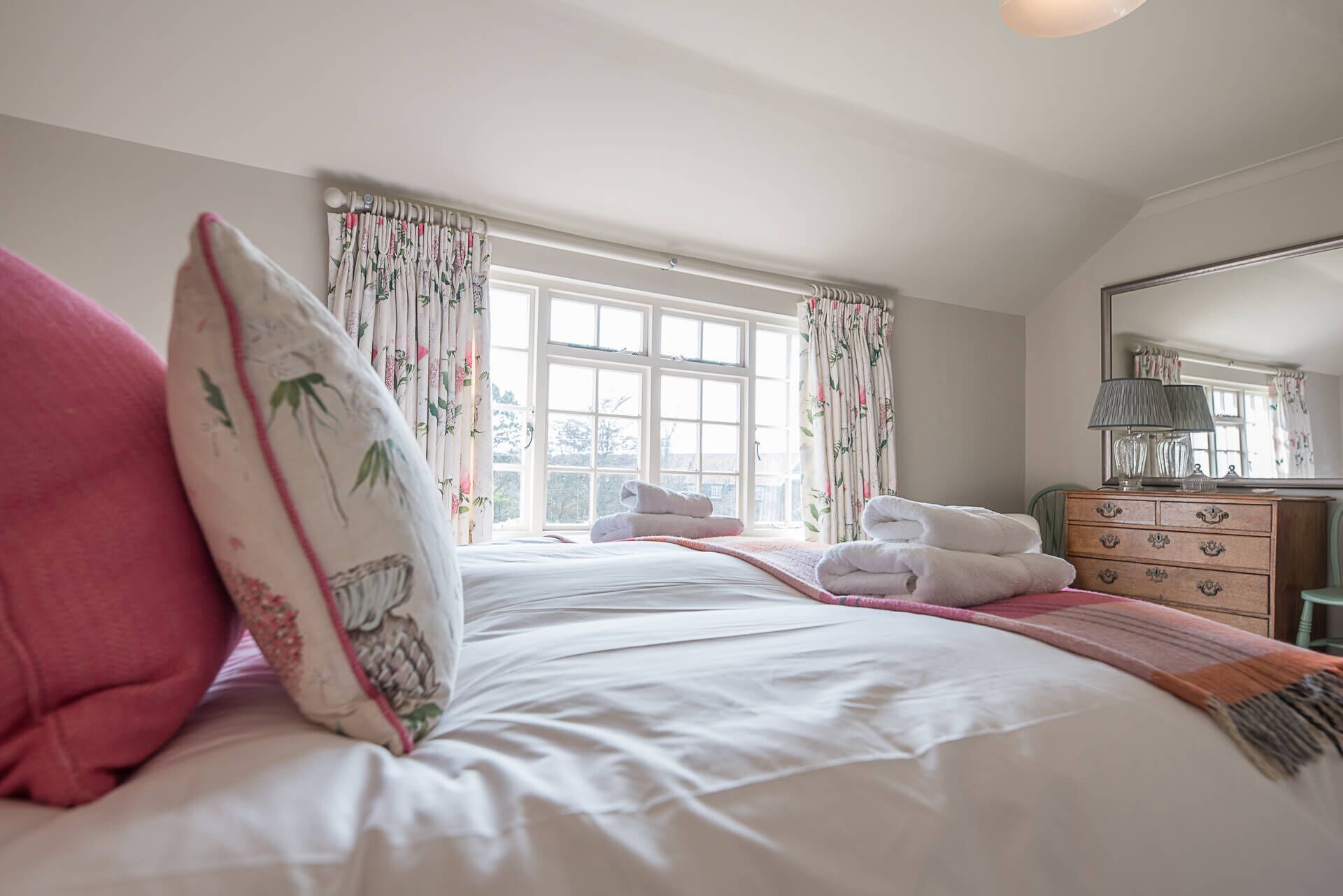 House (4 Bedrooms) | 4 bedrooms, laptop workspace, bed sheets