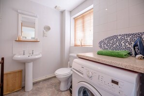 Bathroom - The Cartlodge, Boundary Farm, (Woodbridge)