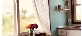 Grinnell Heritage Tiny House - On Organic Farm