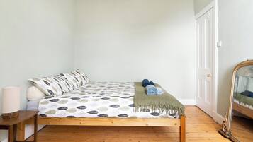 2 bedrooms, iron/ironing board, travel crib, free WiFi