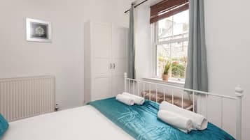 2 bedrooms, iron/ironing board, travel crib, free WiFi