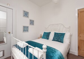 2 bedrooms, iron/ironing board, travel crib, free WiFi
