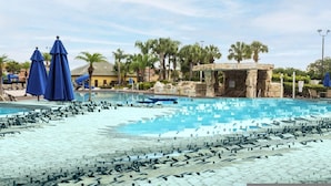 House - Spacious Vacation Home With Pool Jacuzzi Near Disney (Kissimmee)