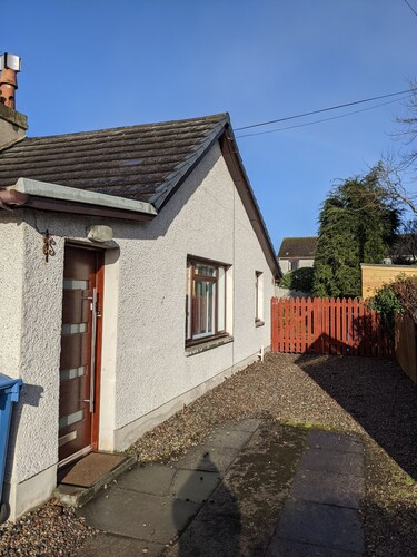 Applegrove - Perfect and cosey 2 bed bungalow in the heart of Fortrose village