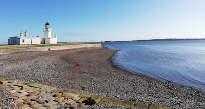 Applegrove - Perfect and cosey 2 bed bungalow in the heart of Fortrose village