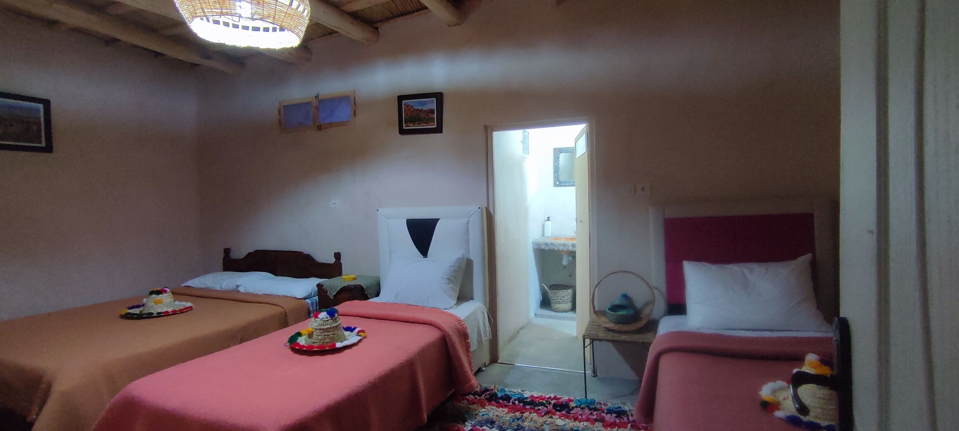 3 bedrooms, desk, iron/ironing board, travel crib