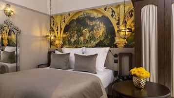 Chambre classique, accÚs SPA | Surmatelas, coffres-forts dans les chambres, chambres insonorisées
