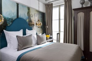 Pillowtop beds, in-room safe, soundproofing, iron/ironing board - Hôtel & Spa Vinci Due (Paris)