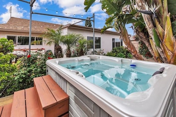 Bain à remous extérieur