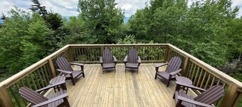 5BR townhome close to slopes and village,  EV charger 