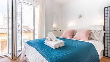 Fer et planche à repasser, Wi-Fi gratuit, draps fournis