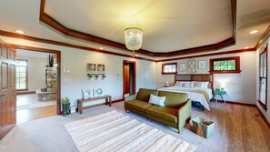 5 bedrooms, iron/ironing board, travel crib, free WiFi