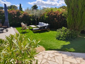 Property grounds - Calme et Détente en Provence! (LAMBESC)